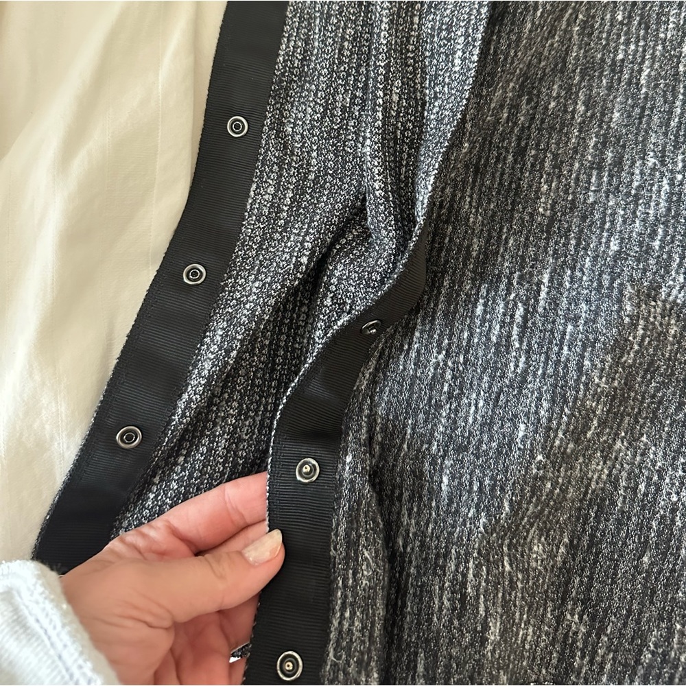 Lululemon Vinyasa Scarf - Picture 8 of 11